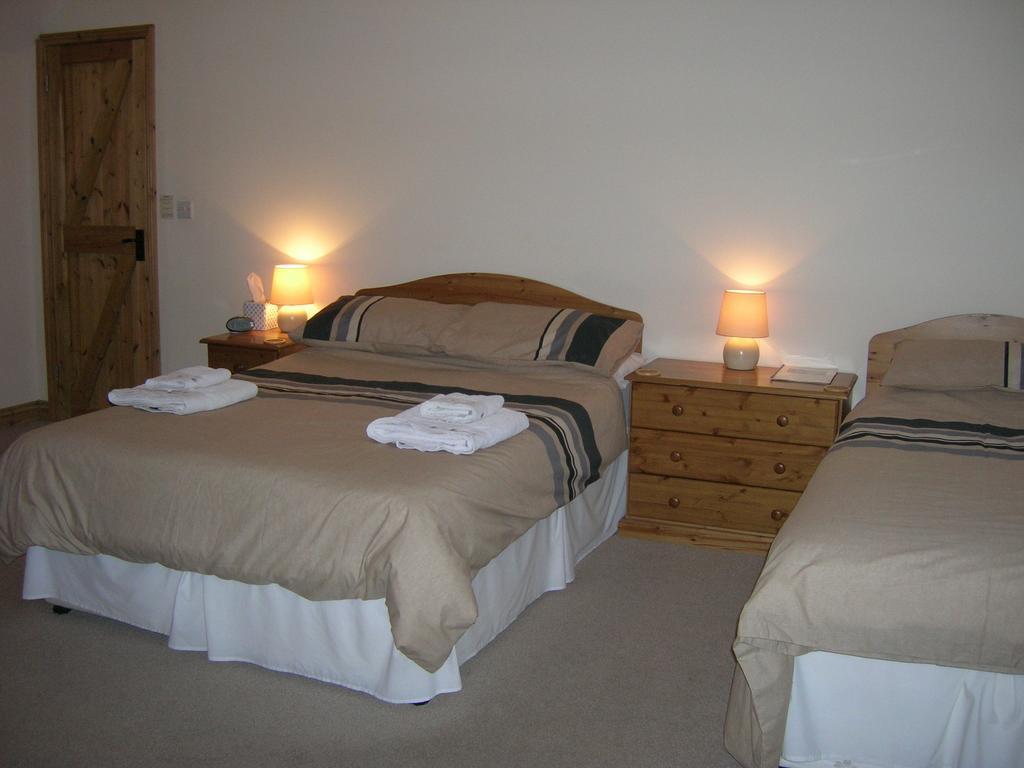 Bed and Breakfast Polhilsa Farm Callington Habitación foto