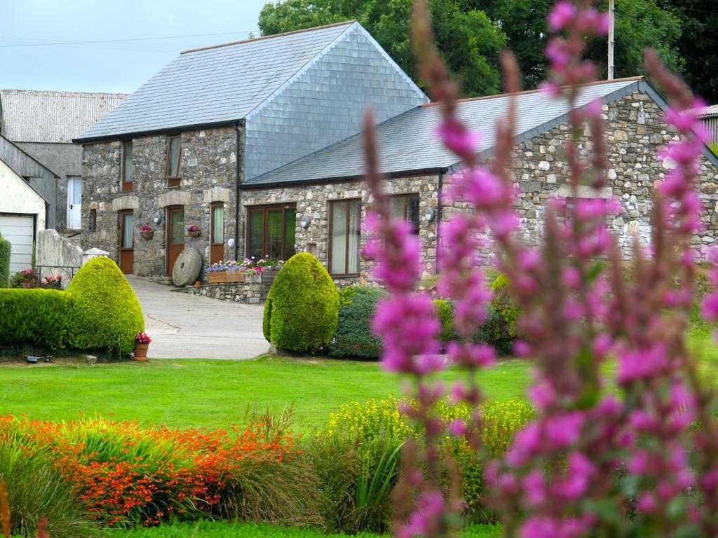 Bed and Breakfast Polhilsa Farm Callington Exterior foto