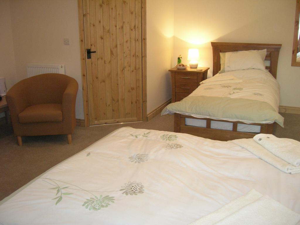 Bed and Breakfast Polhilsa Farm Callington Habitación foto